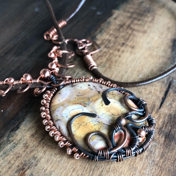Wire wrapped Birdseye Jasper Handmade - Picture 3 of 4